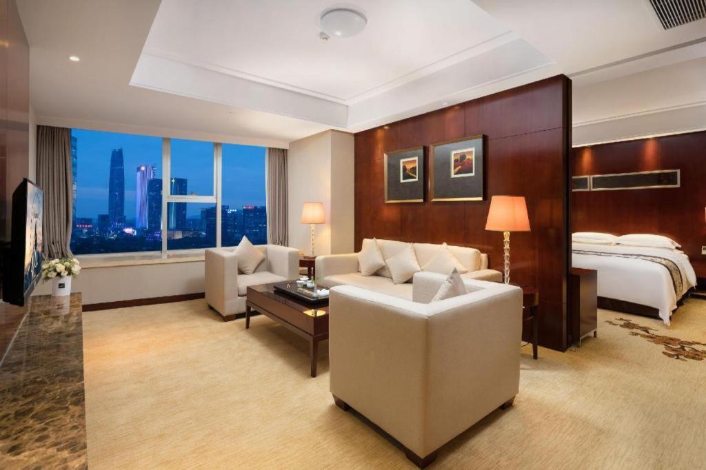 Leisure Hotel Dongguan  Exterior photo