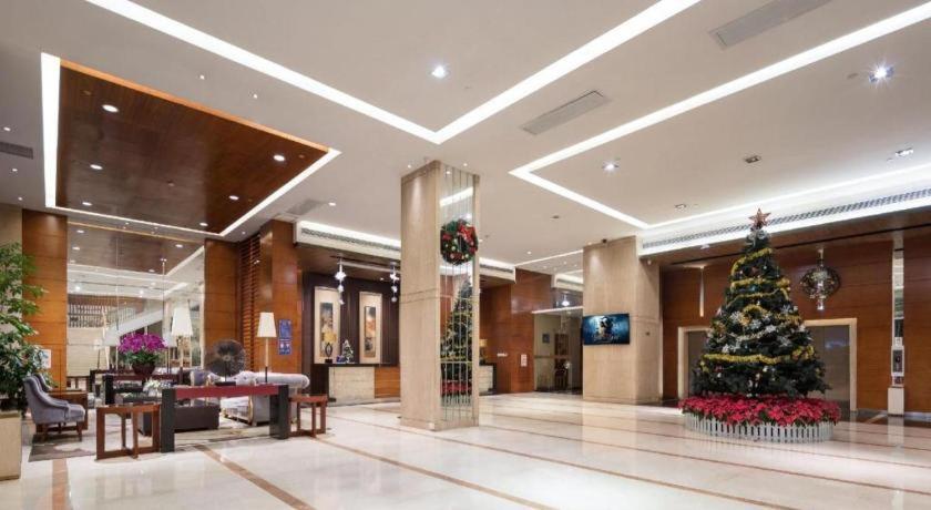 Leisure Hotel Dongguan  Exterior photo