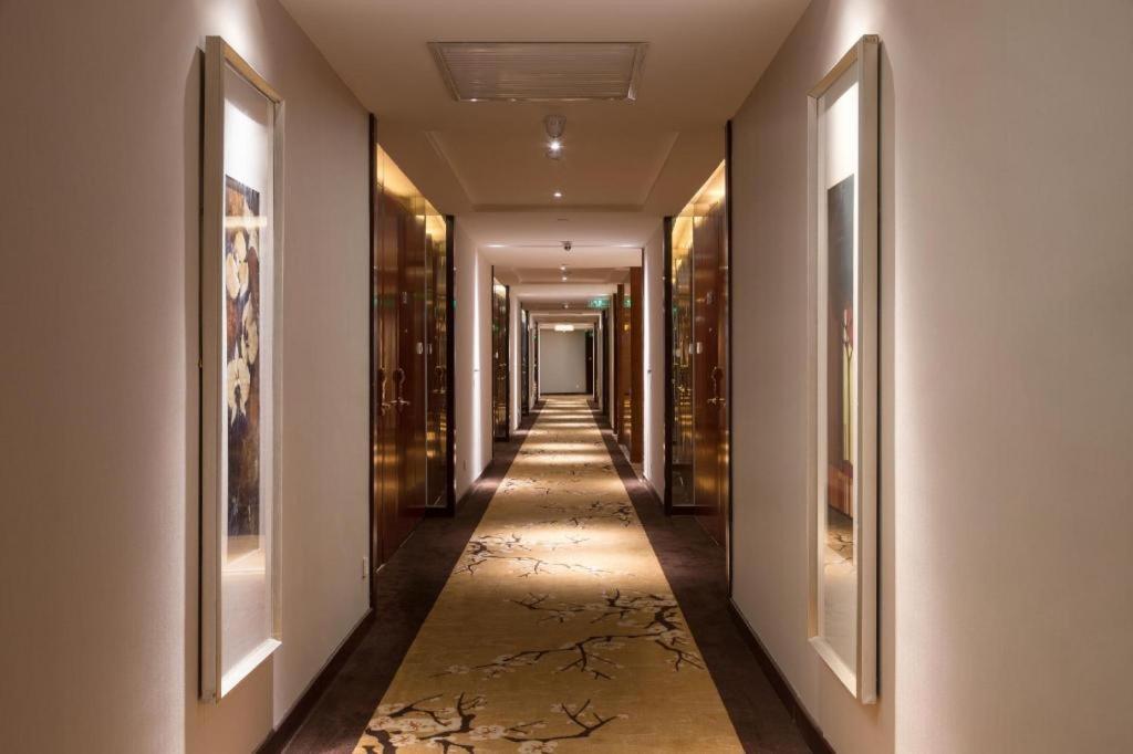 Leisure Hotel Dongguan  Exterior photo