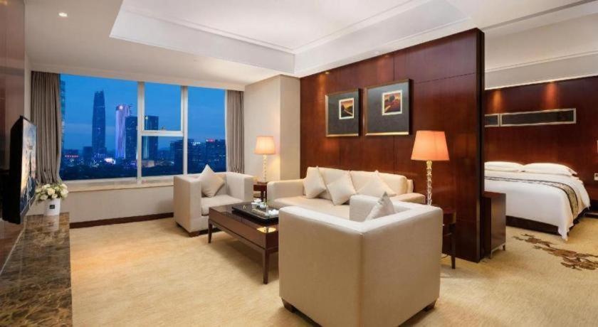 Leisure Hotel Dongguan  Exterior photo